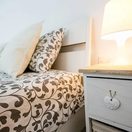 The White Bungalow Apartman